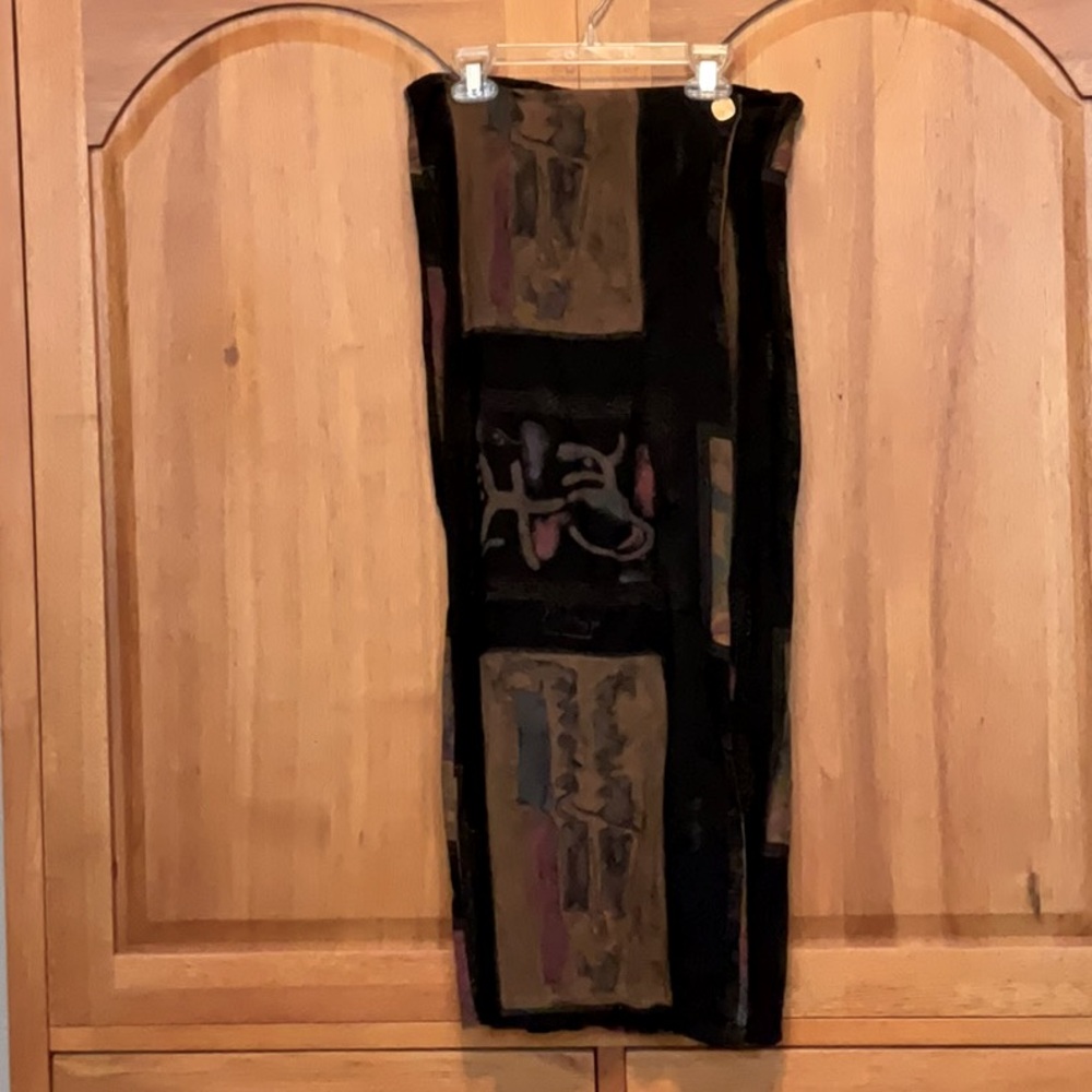 Hot Stuff straight, long skirt.  Size 13